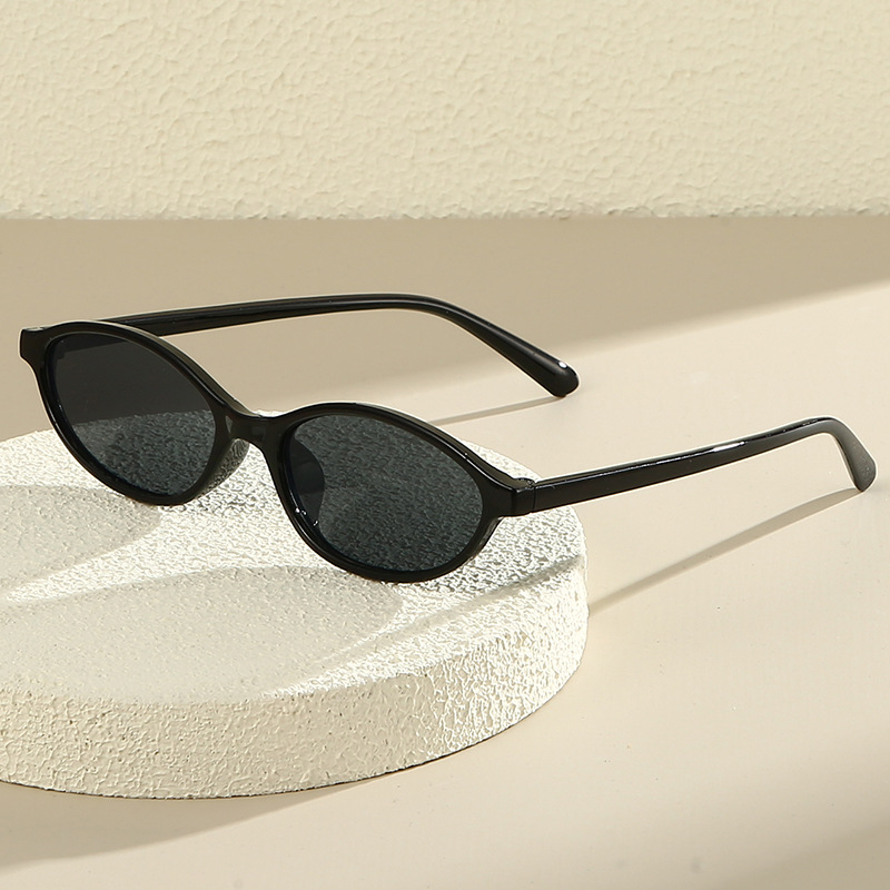 Vintage Small Cat Eye Sunglass - đánh giá và giá Designer Sunglasses
