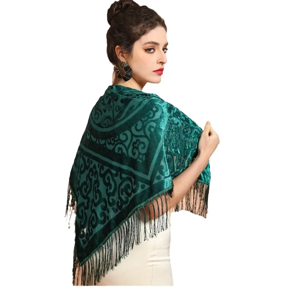 AW25 Velvet Jacquard Shawl wit - đánh giá và giá Cashmere Scarf