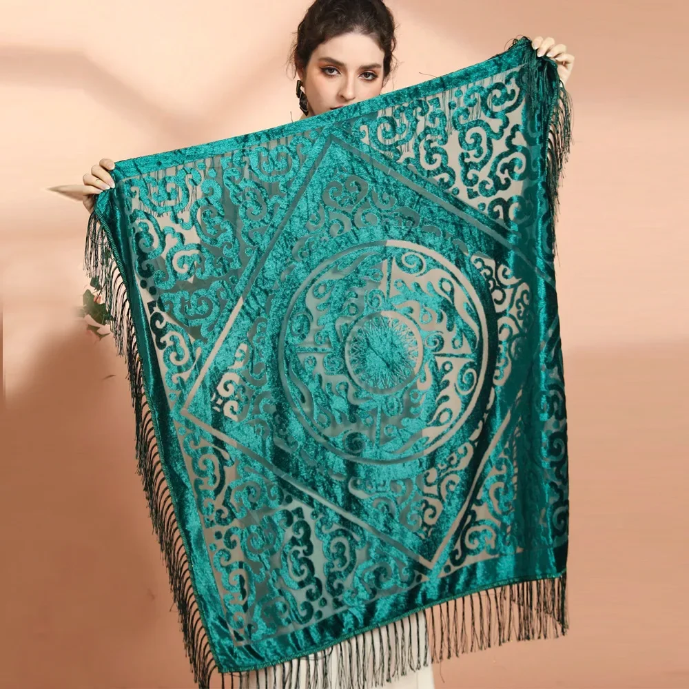 AW25 Velvet Jacquard Shawl wit - đánh giá và giá Cashmere Scarf