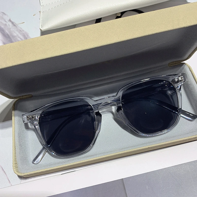 Vintage Square Grey Sunglasses - đánh giá và giá Designer Sunglasses