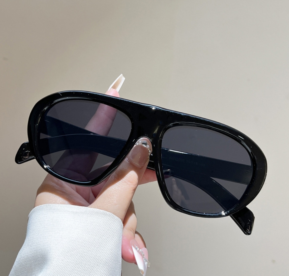 New Oversized Pilot Sunglasses - đánh giá và giá Designer Sunglasses
